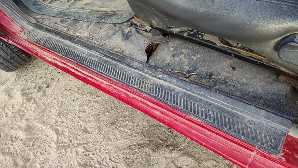 95-97 Nissan Hardbody Driver Left Lower Sill Step Moulding Trim Panel Oem Gray — photo 2