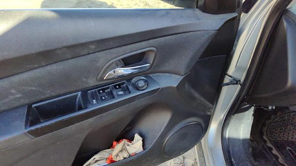 13-14 Chevy Cruze Driver Left Front Door Trim Panel With Master Switch Black Afo — photo 4