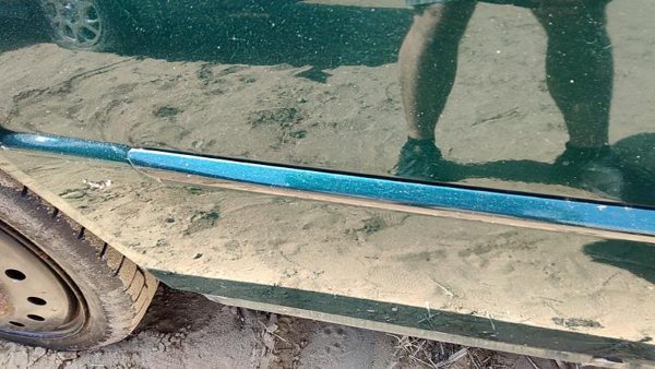 98-04 Cadillac Seville Passenger Right Rear Moulding From Door Back Trim Green — photo 2
