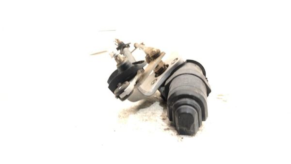 06-14 Rav-4 Windshield Wiper Motor Assembly With Wiper Linkage Transmission — photo 5