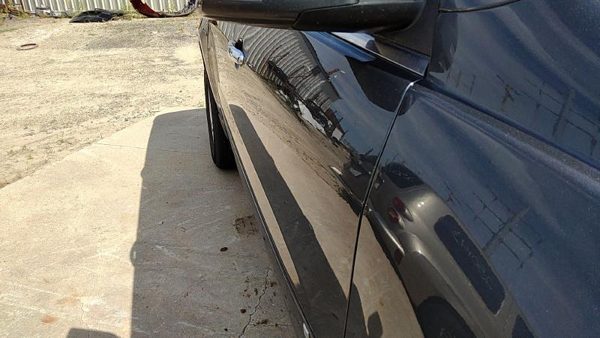 2010 Chevrolet Traverse Front Door RH 57U 57U Cyber Gray — photo 3
