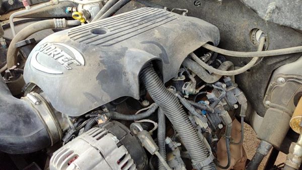 01-06 Chevy Silverado 2500 Complete Fuel Rail With Injectors Set Loaded Oem 6.0L — photo 1