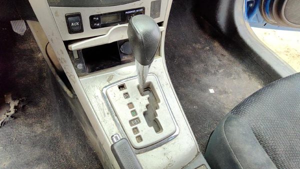 10 Toyota Corolla Floor Shifter Lever Assembly Shift Unit Automatic Transmission — photo 4