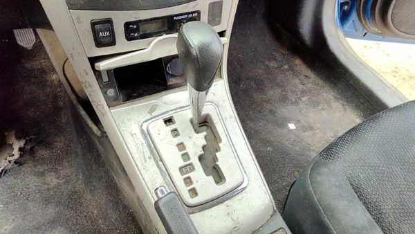 10 Toyota Corolla Floor Shifter Lever Assembly Shift Unit Automatic Transmission — photo 5