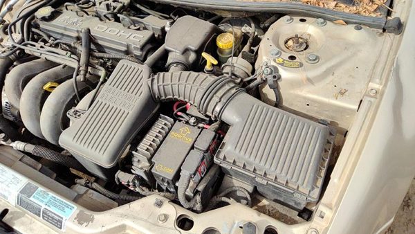 1999 Dodge Stratus Air Cleaner Complete Intake Filter Box Housing With Tube OEM — photo 3