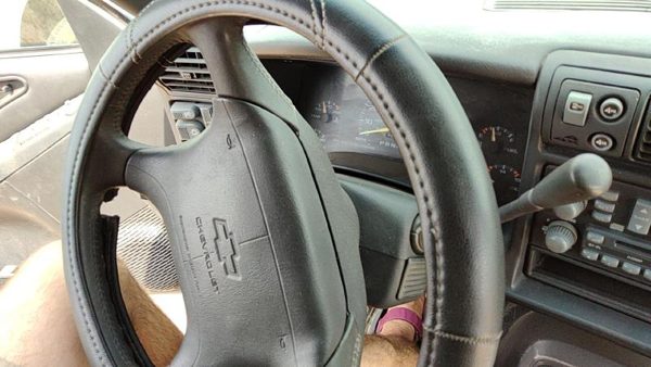 1996 S10 Blazer Steering Wheel OEM Gray 16759293 — photo 1