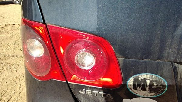 2005-2007 Vw Jetta Driver Left Inner Tail Light Brake Lamp Oem Rear 1K5945093c — photo 1