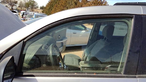 2005-2009 Chevy Equinox Driver Left Front Side Window Door Glass Oem 15849530 — photo 1