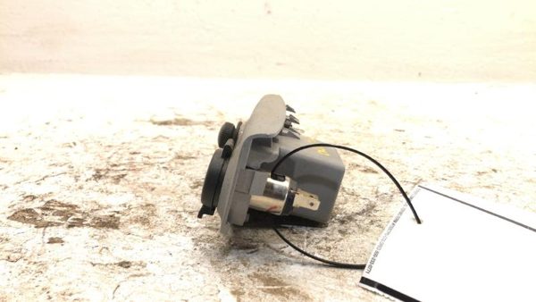 2006-2011 Hyundai Accent Cubby Power Outlet Lower Dash Lighter 847101E100AR — photo 3
