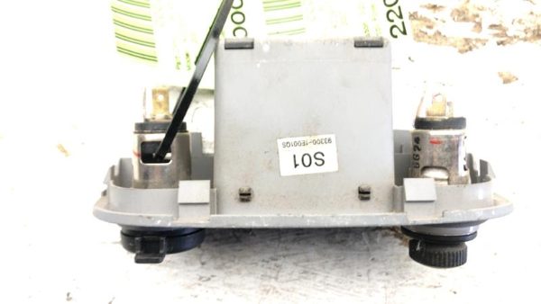 2006-2011 Hyundai Accent Cubby Power Outlet Lower Dash Lighter 847101E100AR — photo 10