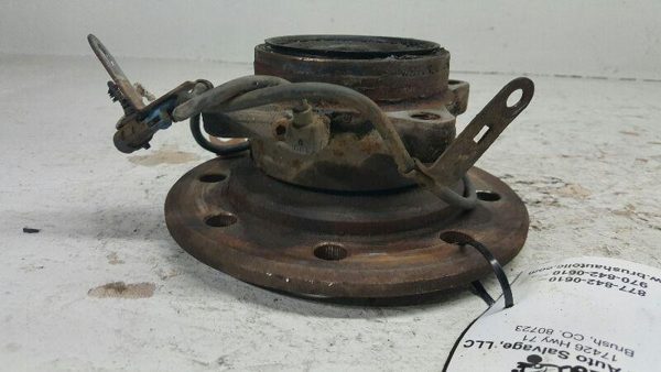 1996-2000 Chevy Silverado 2500 Front Wheel Hub Assembly Oem — photo 6