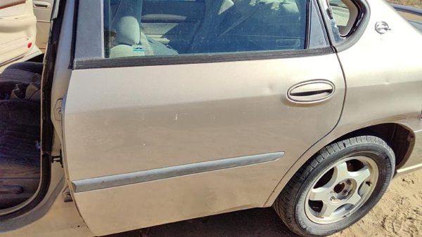 2001 Chevrolet Impala Rear Door LH Gold 49U — photo 3