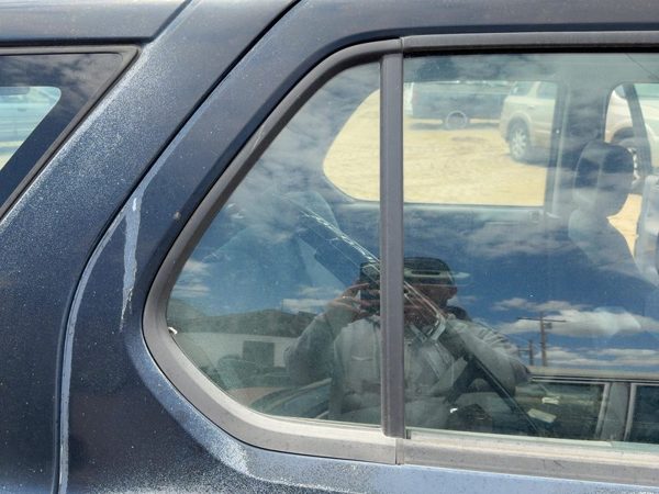 98-04 Rodeo Passenger Right Rear Vent Window Back Door Glass With Frame Oem — photo 1