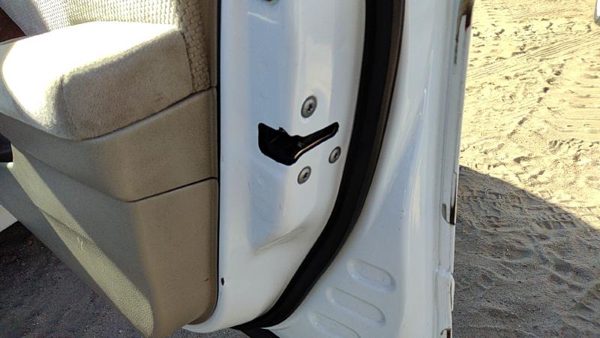 2007-2012 Nissan Altima Passenger Right Front Door Latch With Rods/Cables Oem — photo 2