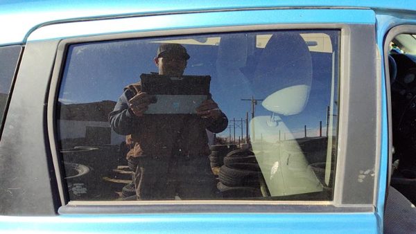 2014-2019 Nissan Versa Note Passenger Right Rear Side Window Door Glass Oem Back — photo 2