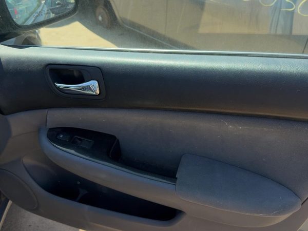 06-07 Honda Accord Passenger Right Front Door Trim Panel With Switches 2.4L Gray — photo 5
