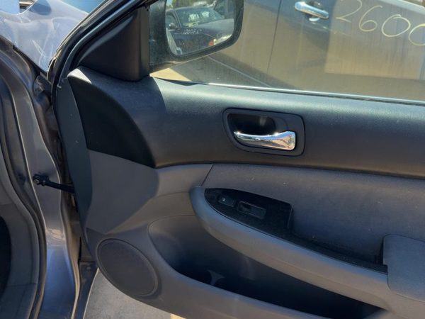 06-07 Honda Accord Passenger Right Front Door Trim Panel With Switches 2.4L Gray — photo 7