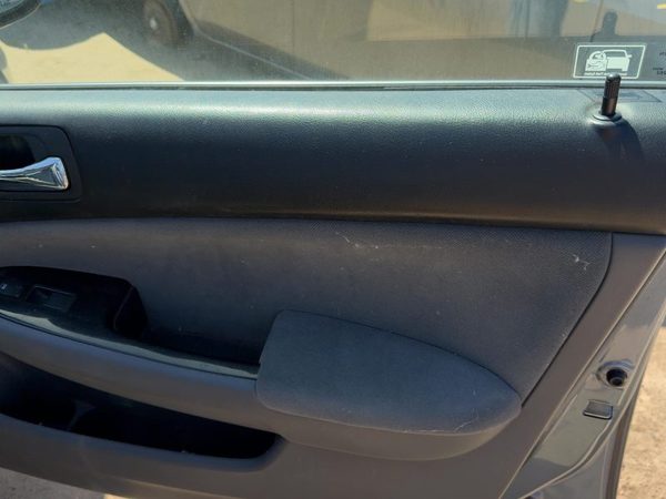 06-07 Honda Accord Passenger Right Front Door Trim Panel With Switches 2.4L Gray — photo 2