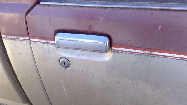 1986-1987 Isuzu Pup Pickup Passenger Right Front Outside Door Handle Oem — photo 2