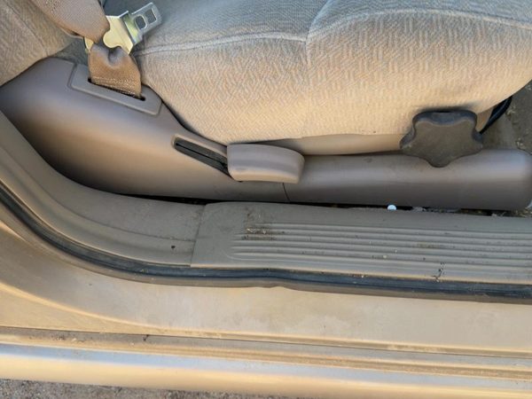 2000-2005 Buick Lesabre Passenger Right Side Seat Trim Panel Oem Taupe 56B — photo 4