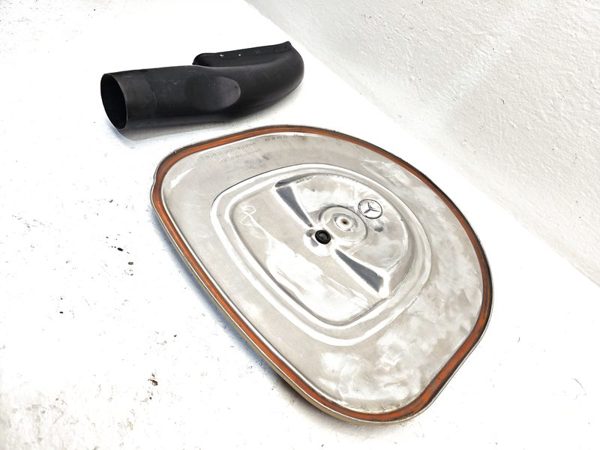 1976-1980 Mercedes 450Sl Air Cleaner Filter Box Housing With Tube Oem — photo 6