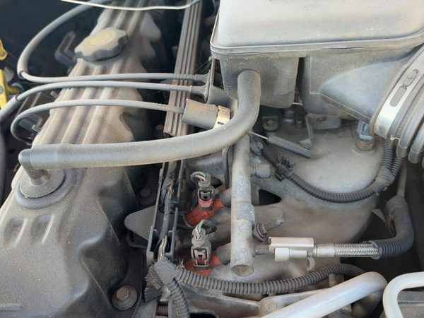 99-04 Jeep Grand Cherokee Complete Fuel Rail With Injectors Set Loaded Oem 4.0L — photo 2