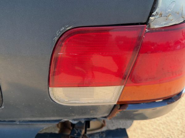 1996-1998 Honda Civic Passenger Right Inner Tail Light Brake Lamp Oem Rear — photo 2