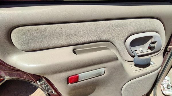 1995-99 Gmc Yukon Driver Left Rear Inside Door Trim Panel Only Oem Back Tan 522 — photo 3