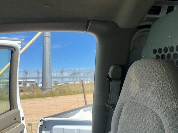 1996-2002 Chevy Express 2500 Passenger Right B-Pillar Trim Panel Oem Medium Grey — photo 2