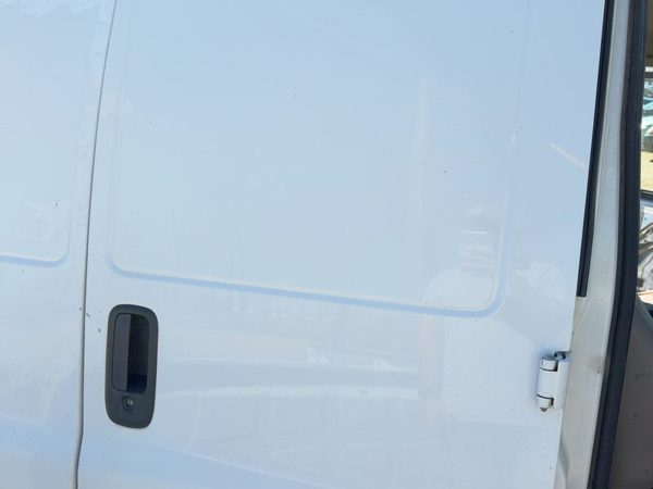 2000 Chevy Express 2500 Rear Door RH White 50U — photo 3
