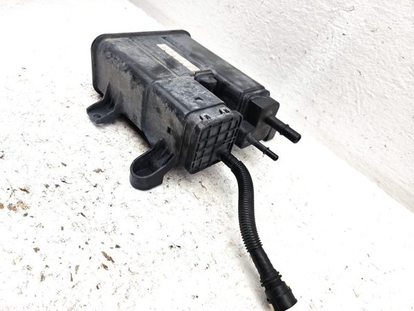 2007-2008 Suzuki Grand Vitara Xl-7 Fuel Vapor Canister Oem Charcoal Housing — photo 4