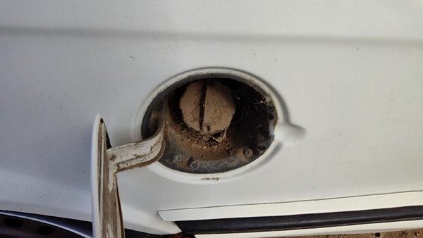 82-96 Olds Ciera Fuel Filler Neck Assembly With Gas Cap Oem — photo 3