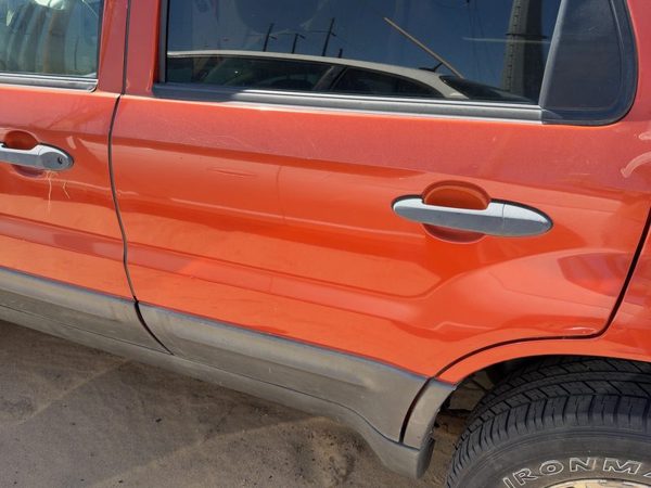 2006 Ford Escape Rear Door LH Orange Gw — photo 2