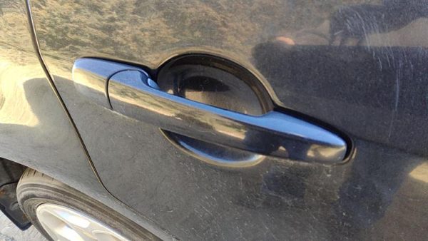 06-12 Fusion Passenger Right Rear Outside Door Handle Back Tuxedo Black Metallic — photo 2