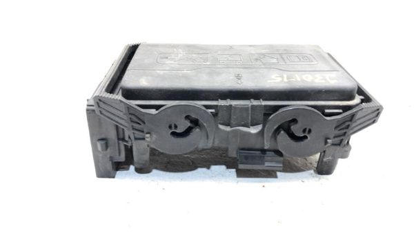 2018-2020 Buick Regal Engine Fuse Box Panel Power Distribution Block Oem 2.0l — photo 3