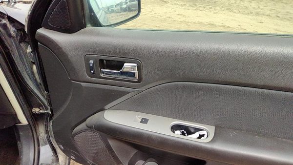 10-11 Ford Fusion Passenger Right Front Door Trim Panel With Switches Black Dw — photo 4