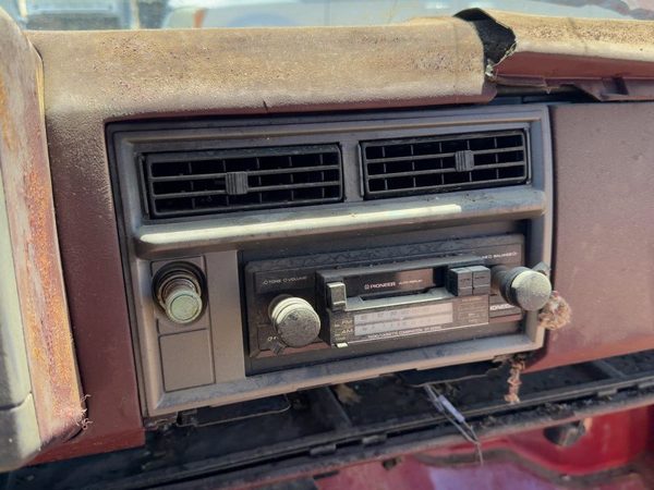 1986-1993 Chevy S10 Pickup Trim Bezel Around Radio Surround Dash Panel Oem — photo 2