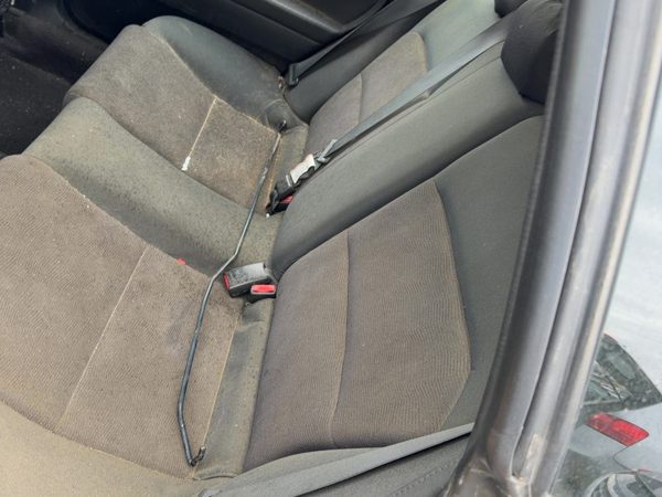 09 Legacy Outback Complete Set Of Rear Seat Belts Retractor Buckle Left Right Ba — photo 2