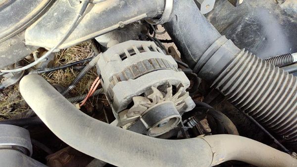 1989-1993 Chevy S10 Pickup Alternator 4.3L 10463424 — photo 1