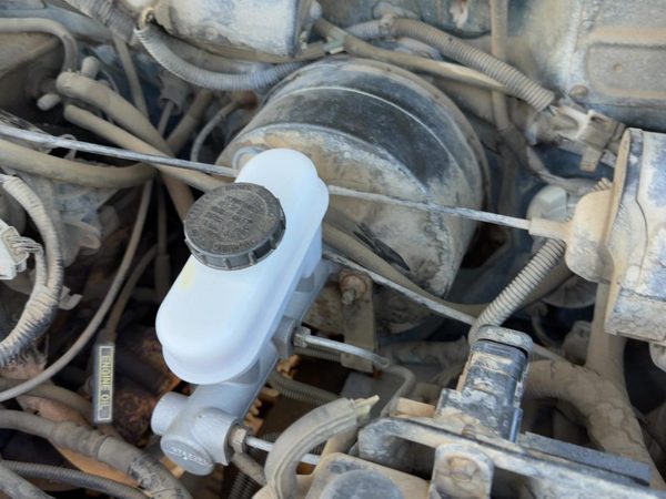 91-94 Ford Explorer 2 Dr Power Brake Booster with Master Cylinder Pair Set OEM — photo 2