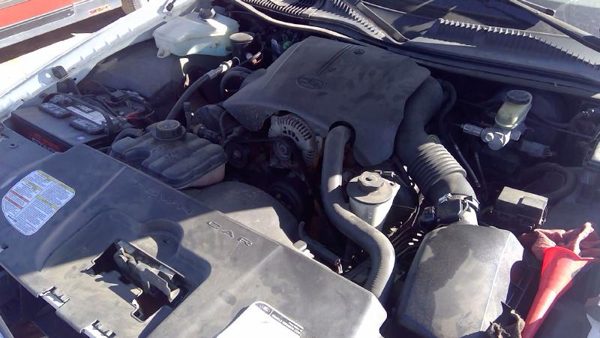 2000 Lincoln & Town Car — vehicle photo 2