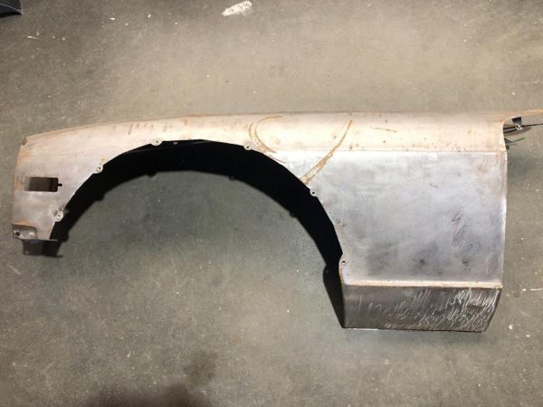 1971 Datsun 240Z Fender LH Been Cut For Flare — photo 1