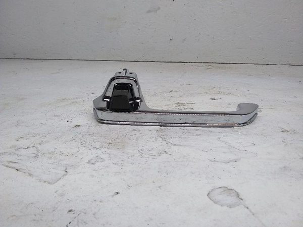 1986 LH 86 Blazer Driver Left Front Outside Door Handle Suburban Chevy Pickup — photo 6