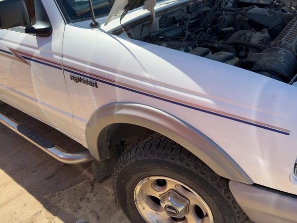 93-97 Ford Ranger Passenger Right Front Fender Oem Wheel Lip Moulding White Yz — photo 3