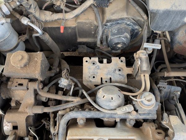 1986-1988 Olds 88 Rear Valve Cover Oem 3.8L — photo 4
