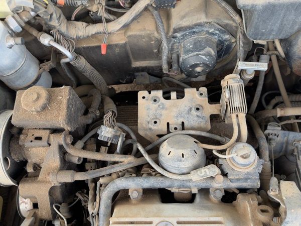 1986-1988 Olds 88 Rear Valve Cover Oem 3.8L — photo 3