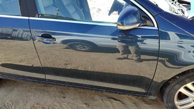 2006 Volkswagen Jetta Front Door RH Blue