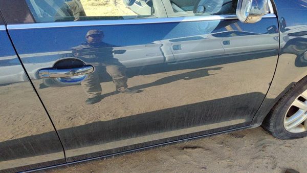 2006 Volkswagen Jetta Front Door RH Blue — photo 4