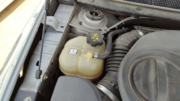 2015-2017 Chrysler 200 Coolant Reservoir Radiator Overflow Tank Bottle Oem — photo 5