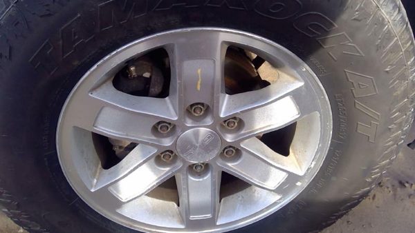 2005 Suburban 1500 Wheel Chevy 1 — photo 5